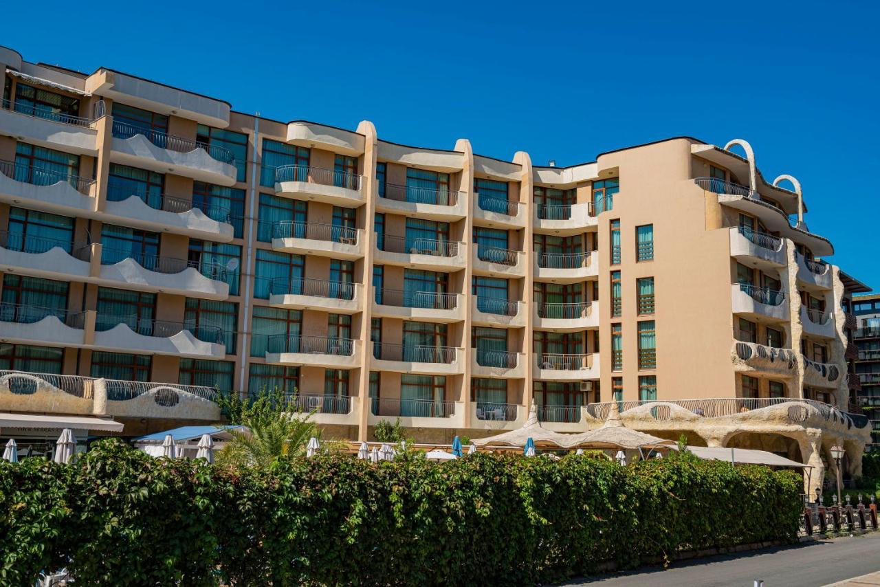 Grenada - Menada Apartments サニービーチ エクステリア 写真