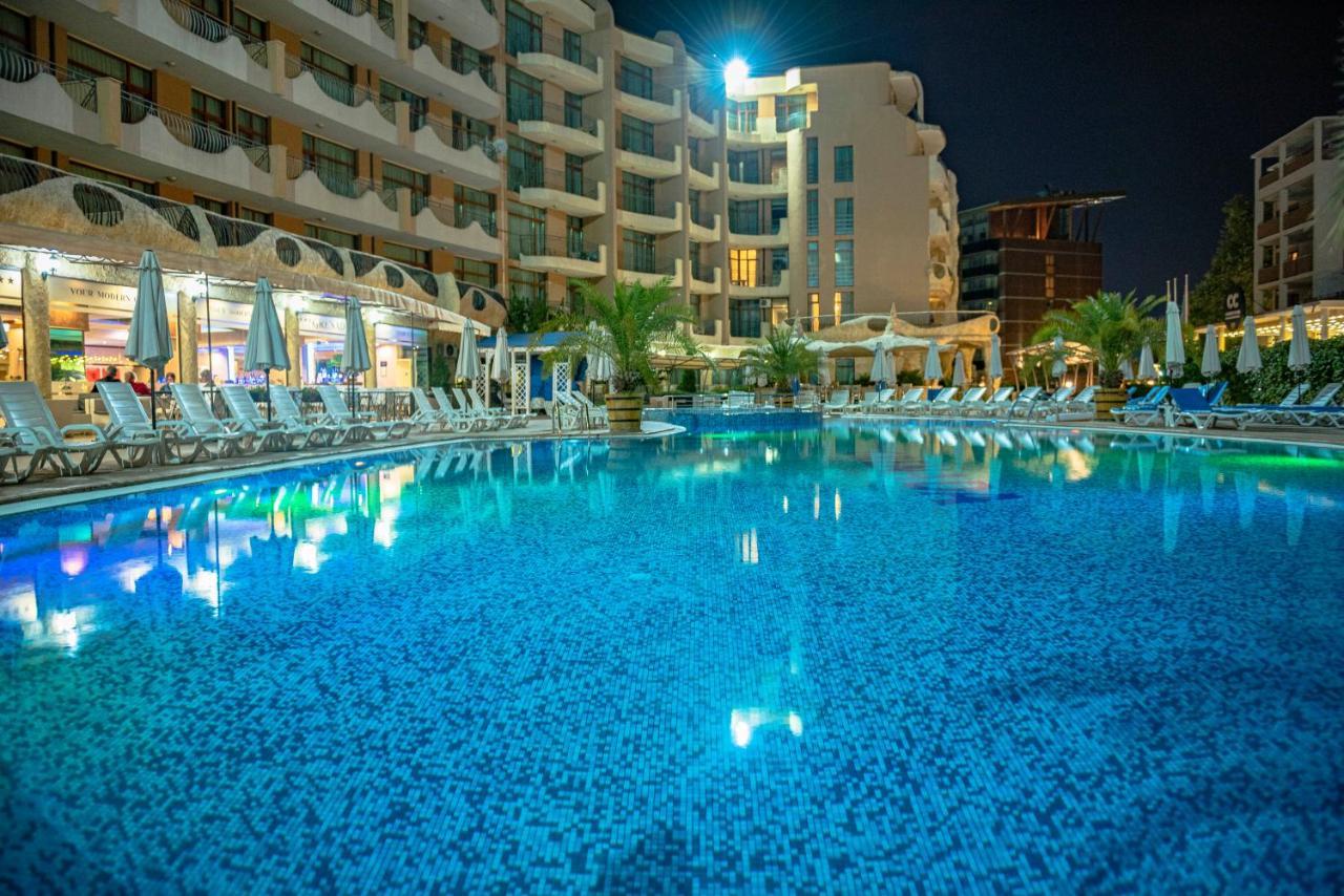 Grenada - Menada Apartments サニービーチ エクステリア 写真