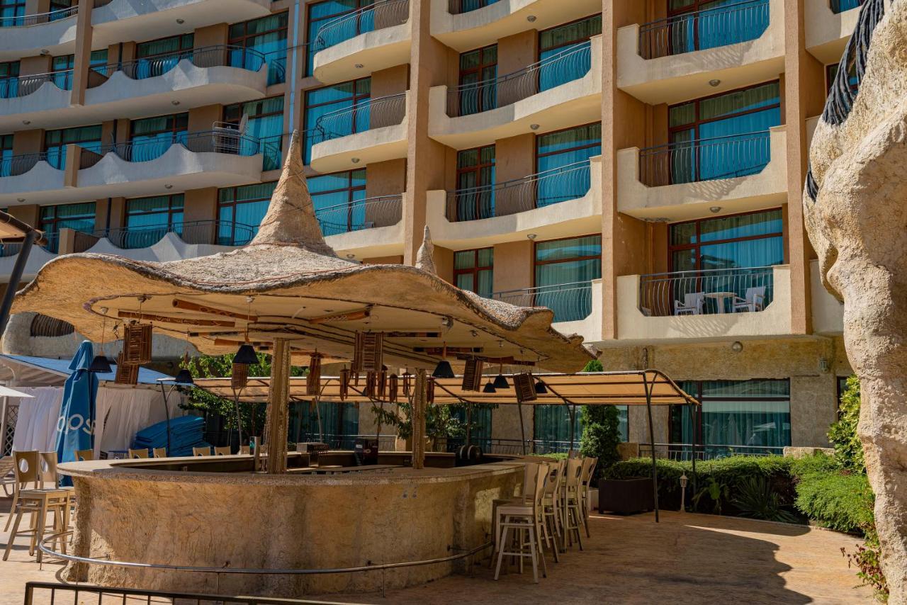 Grenada - Menada Apartments サニービーチ エクステリア 写真