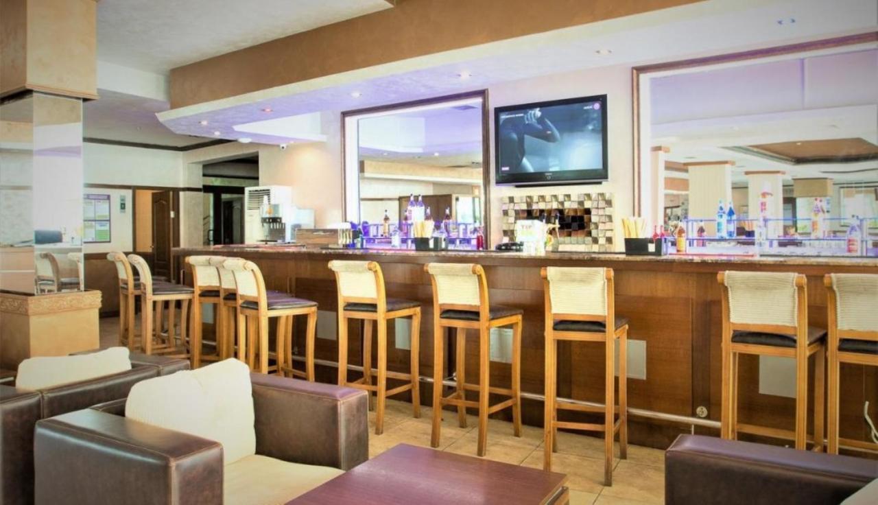 Grenada - Menada Apartments サニービーチ エクステリア 写真