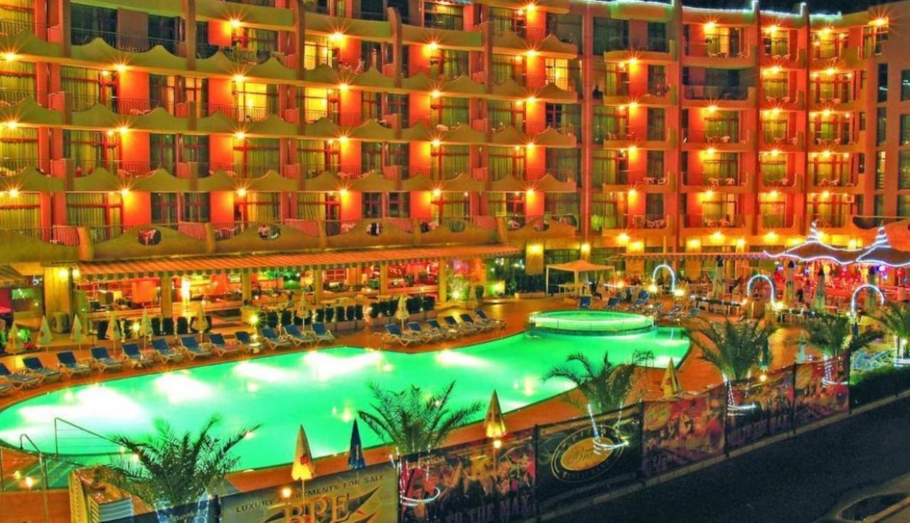 Grenada - Menada Apartments サニービーチ エクステリア 写真
